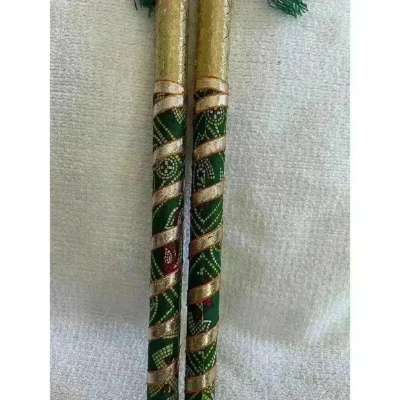 Dandiya Wood Percussion Sticks Narvratri Garba Dance Gota Gold And Green Lace - Picture 3 of 3